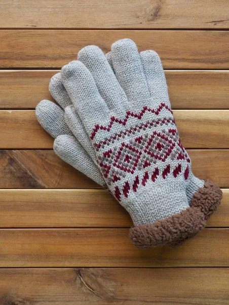 Wooden Background Winter Gloves — Stock Photo, Image