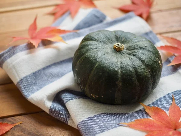 Korean Sweet Pumpkin Maple Leaf — Stock Photo, Image