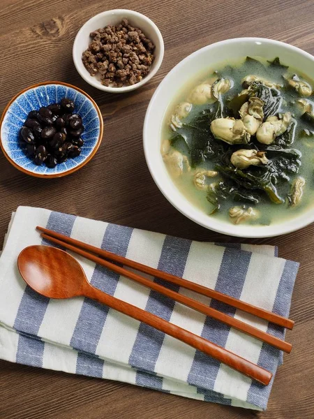 Korean Food Oyster Seaweed Soup Miyeok Guk — Stock Photo, Image