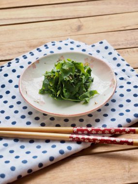 Kore yemeği Euonymus alatus salata yaprağı