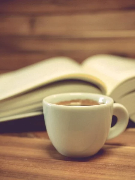 Espresso Kaffee Und Bücher — Stockfoto