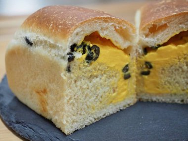 Korece zeytin peynir ekmek