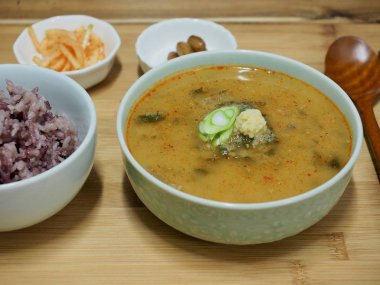 Kore yemeği Loach çorba, Chueo-tang