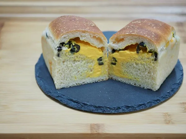 Pão Queijo Azeitona Coreano — Fotografia de Stock