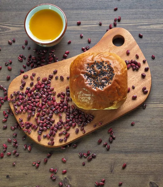 red bean bread and  Sweet pumpkin sikhye