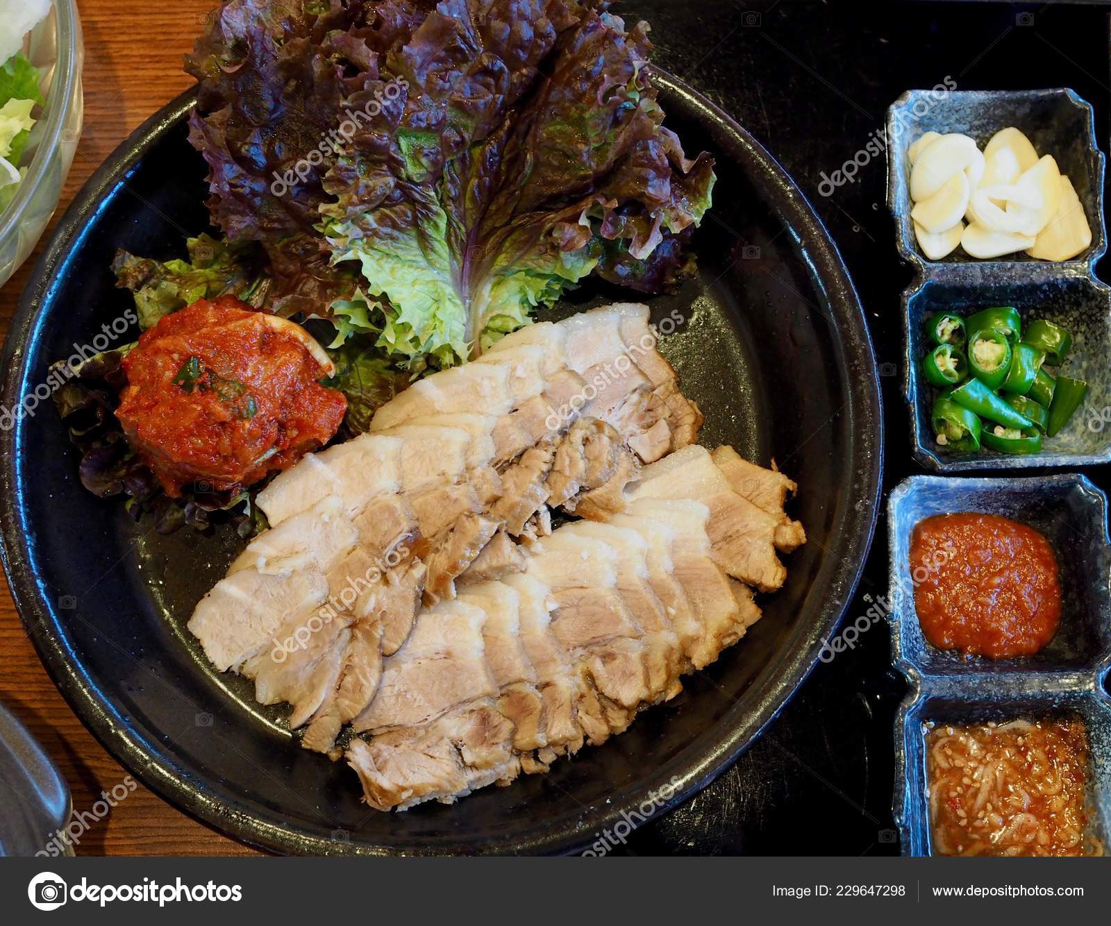 Pork Lettuce Korean Pork Bossam Korean Food Kimchi Pork Napa Wraps
