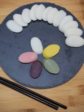 Kore Gıda, pirinç keki Bar beş renk