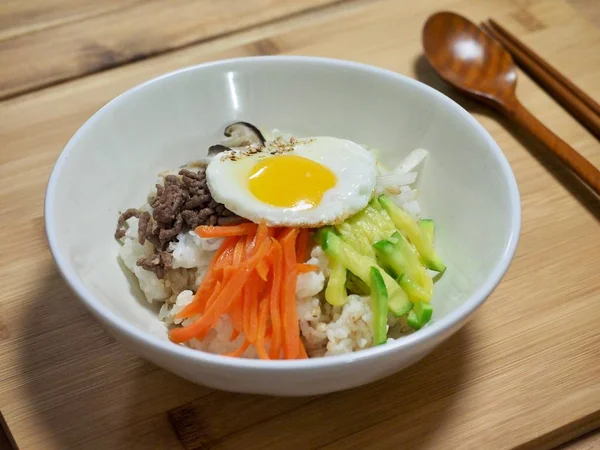 Korejské Jídlo Hovězí Zeleninové Bibimbap — Stock fotografie