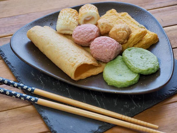 Asya yemeği balık keki, balık ezmesi, eomuk, odeng.