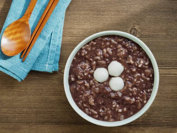 Kore yemeği kırmızı fasulye püresi