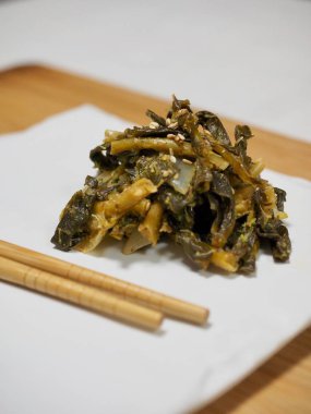 Kizartma, Woolzi Kore Gıda dış yaprakları