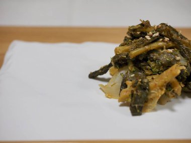 Kizartma, Woolzi Kore Gıda dış yaprakları