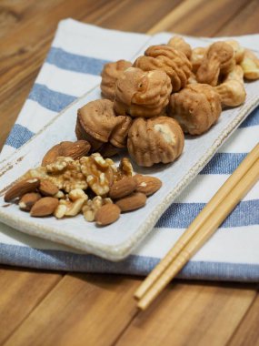 Kore yemeği ceviz tatlılar