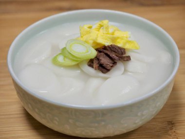   Kore yemeği pirinç kek çorba, tteokguk, Slicedrice Cakesoup