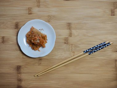 Stir-fried Kimchi Koreli yan yemekleri