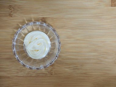 mayonez sos, cam levha