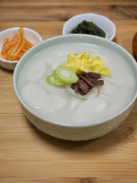Корейская Еда Рисовый Суп Tteokguk Slicedrice Cakesoup — стоковое фото