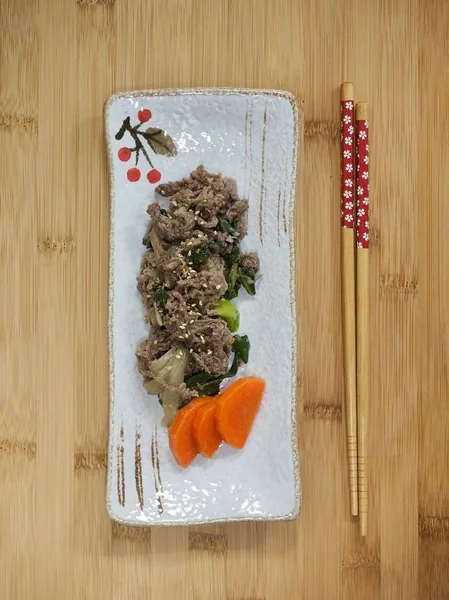 アジア食品味付け牛肉プルコギ — ストック写真