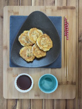 Kore yemeği modeum jeon, Karışık Meyveli krep, Korece tarzı köfte