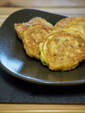 Kore yemeği modeum jeon, Karışık Meyveli krep, Korece tarzı köfte