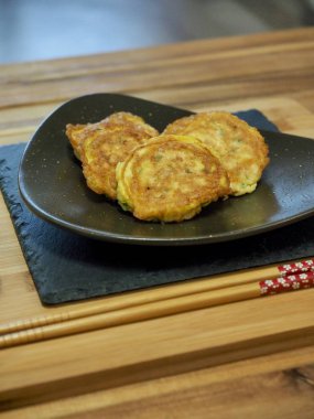 Kore yemeği modeum jeon, Karışık Meyveli krep, Korece tarzı köfte