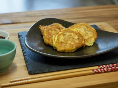 Kore yemeği modeum jeon, Karışık Meyveli krep, Korece tarzı köfte