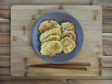 Kore yemeği modeum jeon, Karışık Meyveli krep, Korece tarzı köfte