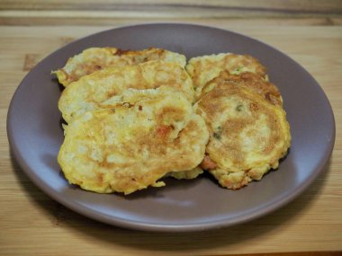 Kore yemeği modeum jeon, Karışık Meyveli krep, Korece tarzı köfte