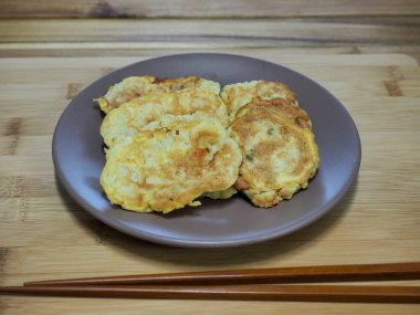 Kore yemeği modeum jeon, Karışık Meyveli krep, Korece tarzı köfte