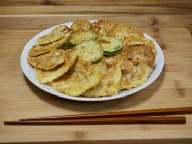 Kore yemeği modeum jeon, Karışık Meyveli krep, Korece tarzı köfte