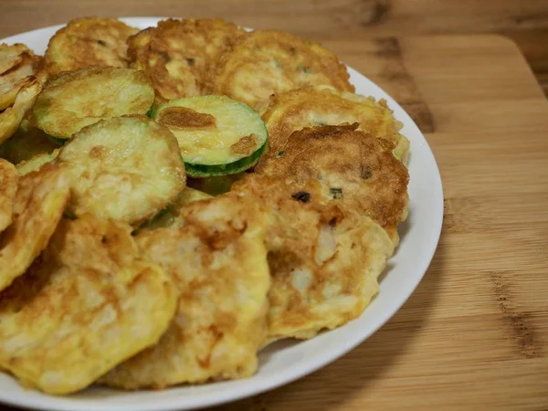 Kore yemeği modeum jeon, Karışık Meyveli krep, Korece tarzı köfte