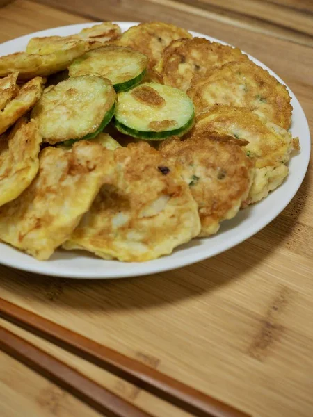 Kore yemeği modeum jeon, Karışık Meyveli krep, Korece tarzı köfte