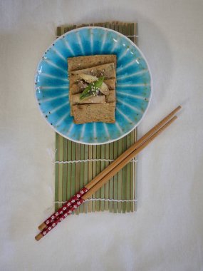 Kore yemeği garnitür kızarmış balık Yapıştır