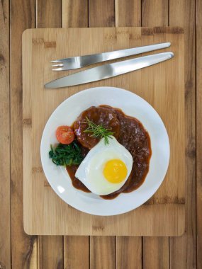 Japon tarzı hamburger biftek