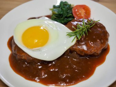 Japon tarzı hamburger biftek