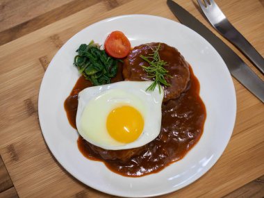 Japon tarzı hamburger biftek