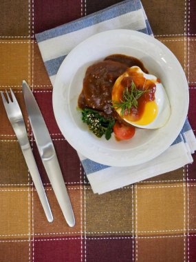 Japon tarzı hamburger biftek