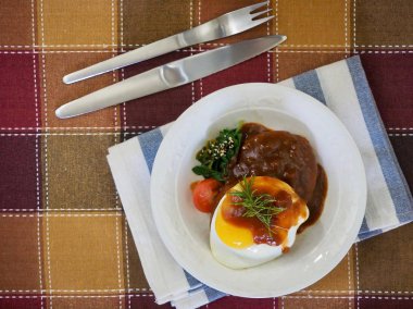 Japon tarzı hamburger biftek