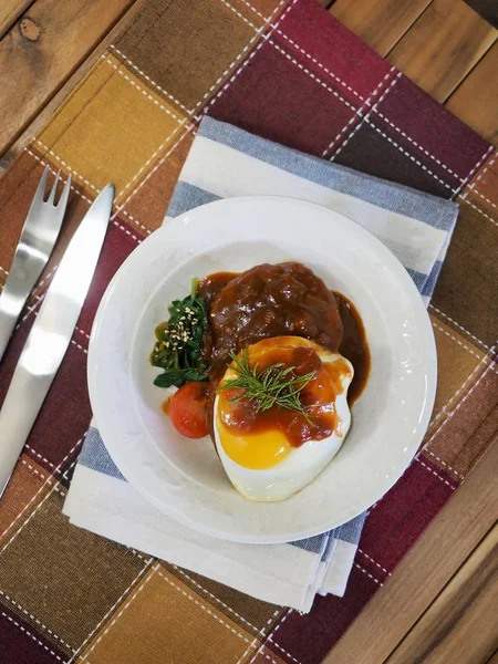 Japon tarzı hamburger biftek