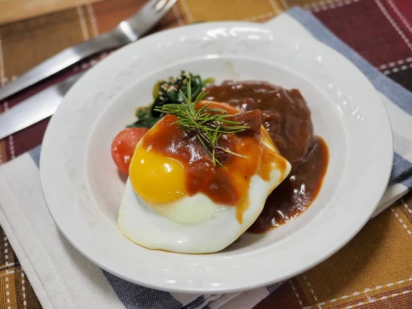 Japon tarzı hamburger biftek