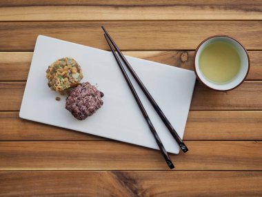 Kore geleneksel yemeği Jeju omegi pirinç keki