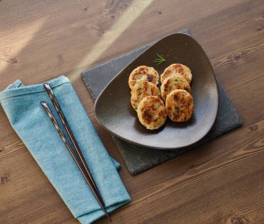 Korece tarzı gözleme, sebze, köfte