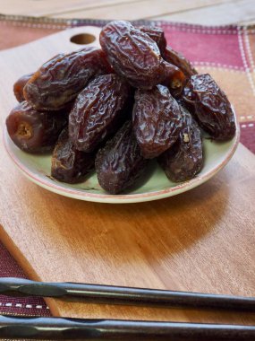 kurutulmuş hurma meyve