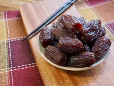 kurutulmuş hurma meyve