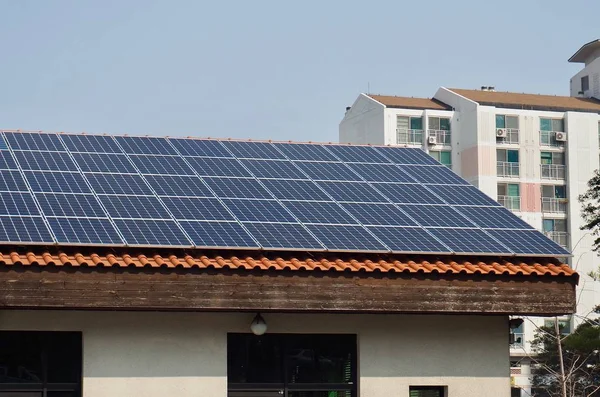 Appartement Zuid Korea Met Zonnepanelen — Stockfoto