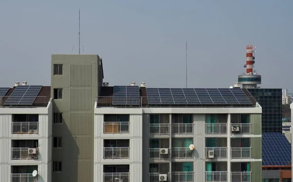 Apartament Korei Południowej Paneli Słonecznych — Zdjęcie stockowe