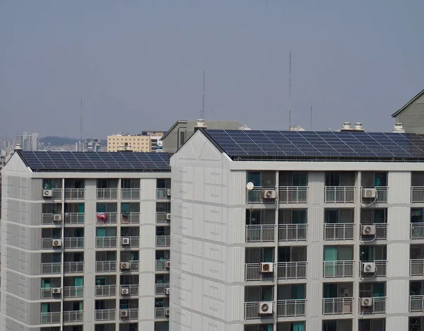 Apartamento Coreia Sul Com Painéis Solares — Fotografia de Stock