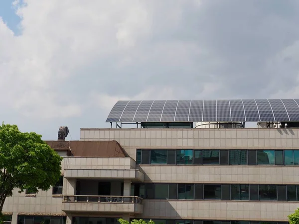 韩国太阳能板屋盖 — 图库照片