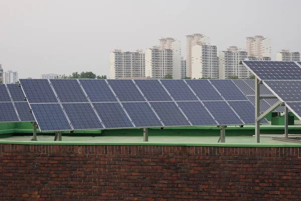 Techo Casa Con Panel Solar Corea —  Fotos de Stock