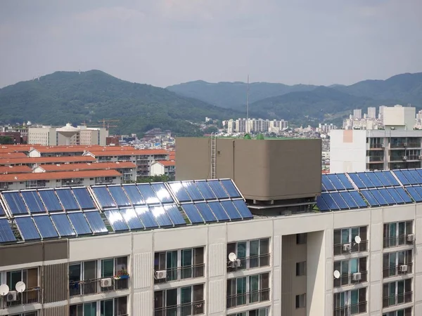 Apartamento Corea Del Sur Con Paneles Solares —  Fotos de Stock